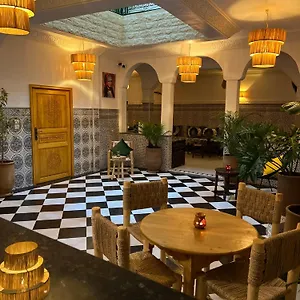 رياد Dar Lakbira, مراكش